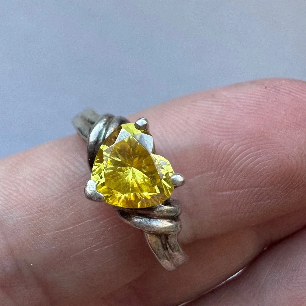 Vintage Sterling Silver Yellow Heart Shaped Citrine Stone Statement Ring Dainty
